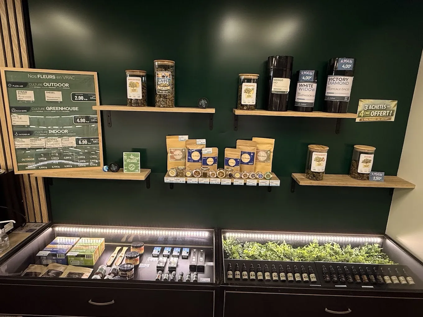 Corner CBD de la boutique HappeSmoke Aubagne